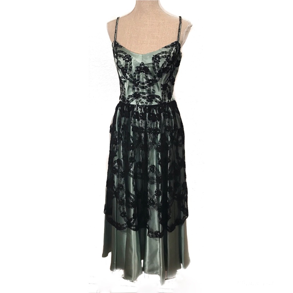 Gorgeous 1950’s vintage mint party dress